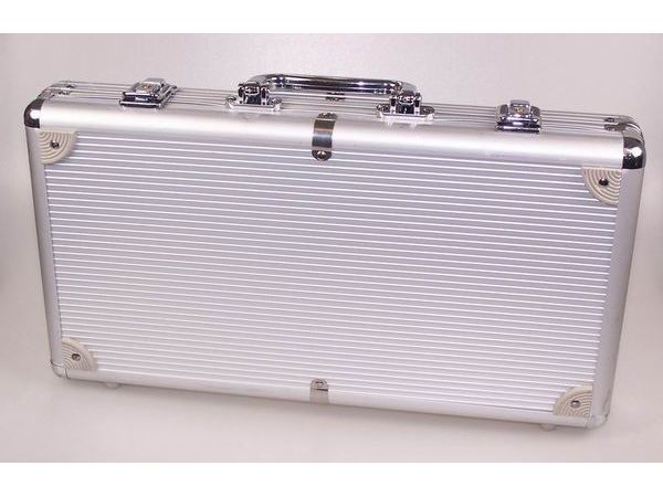 Alu brnds pker szett 300 db zsetonnal