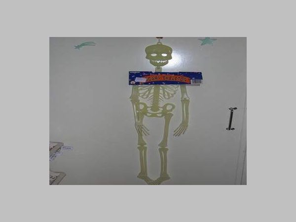 Foszforeszkl csontvz